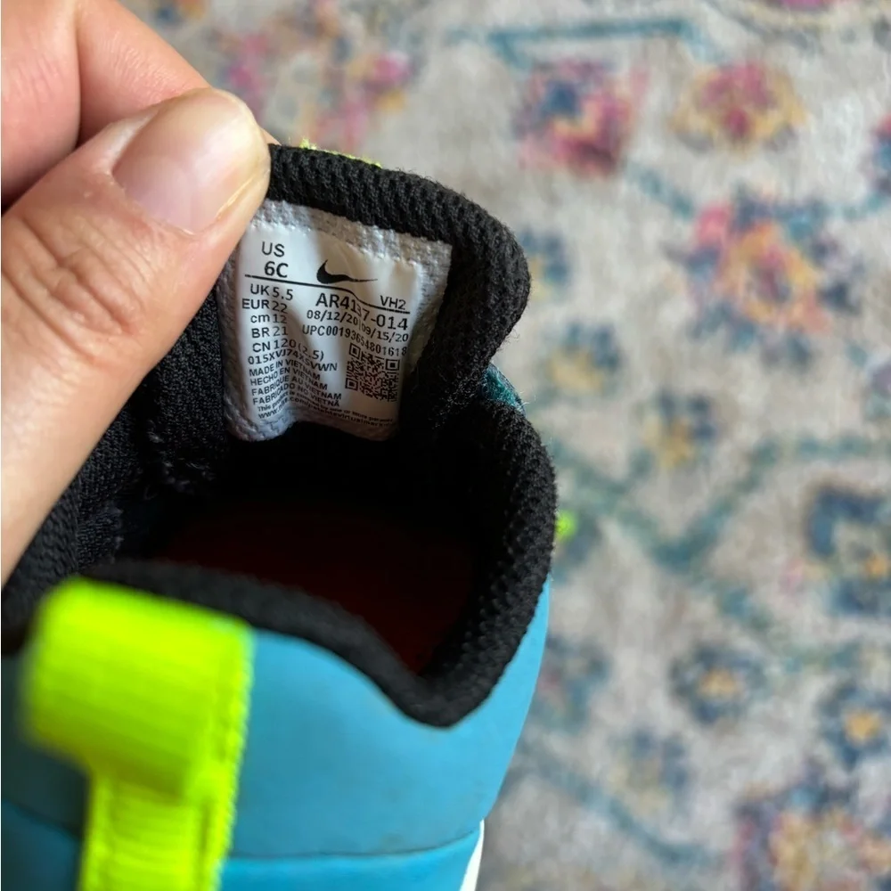 Nike Toddler Shoes Size 6C - Picture 4 of 4